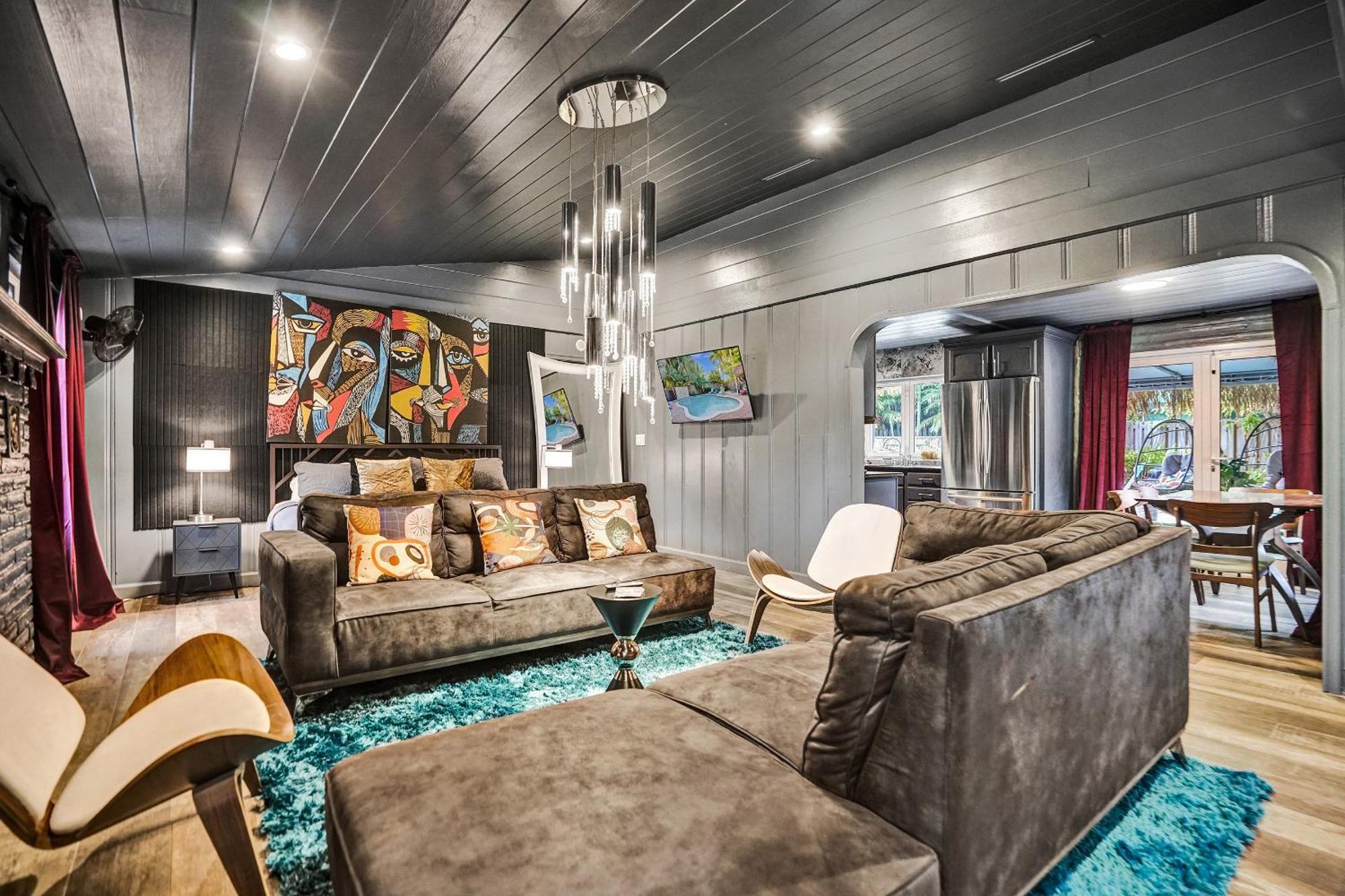 Kiki Grand Suite - Men'S Clothing Optional Guest Houses ฟอร์ต ลอเดอร์เดล ภายนอก รูปภาพ